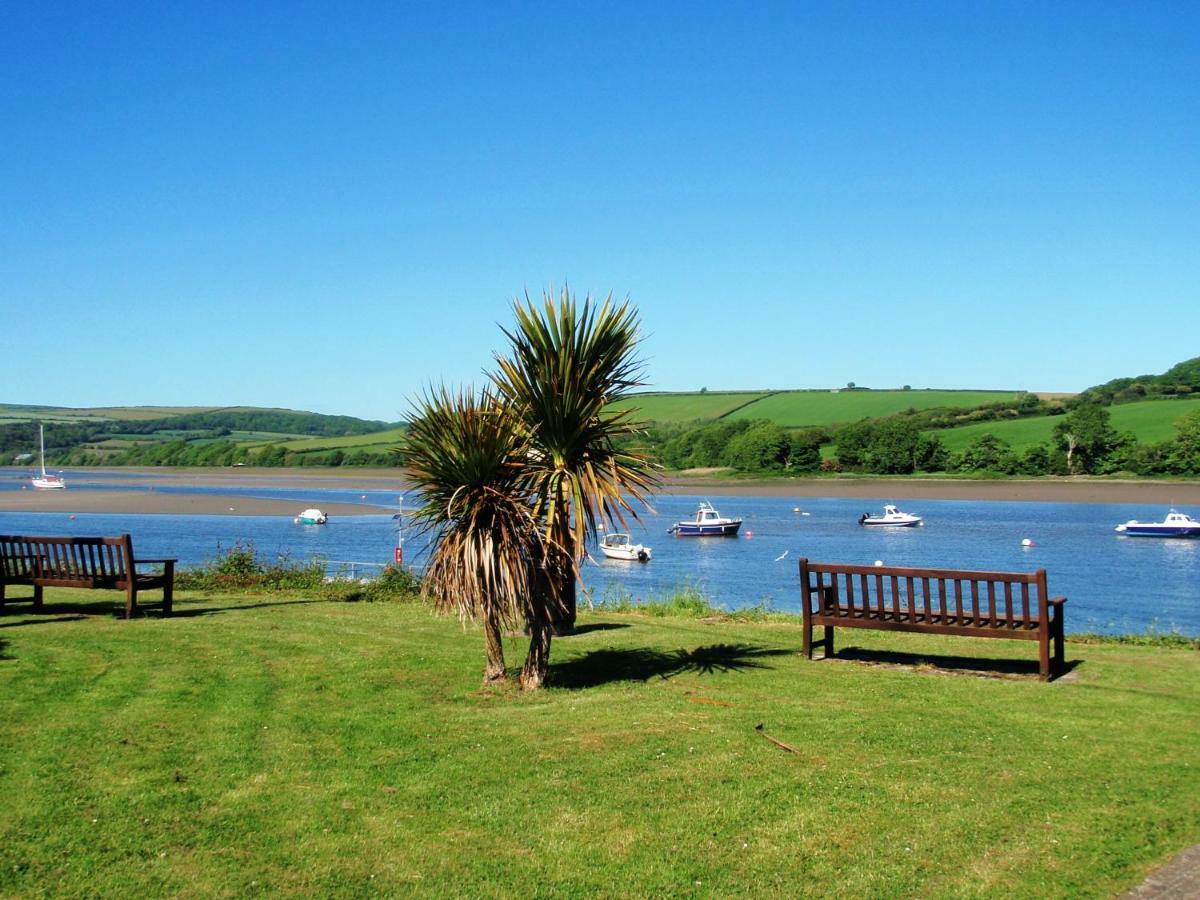 Cardigan Bay Holiday Park Экстерьер фото