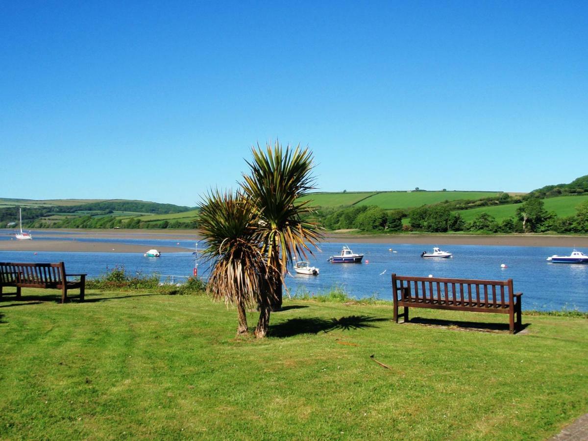 Cardigan Bay Holiday Park Экстерьер фото